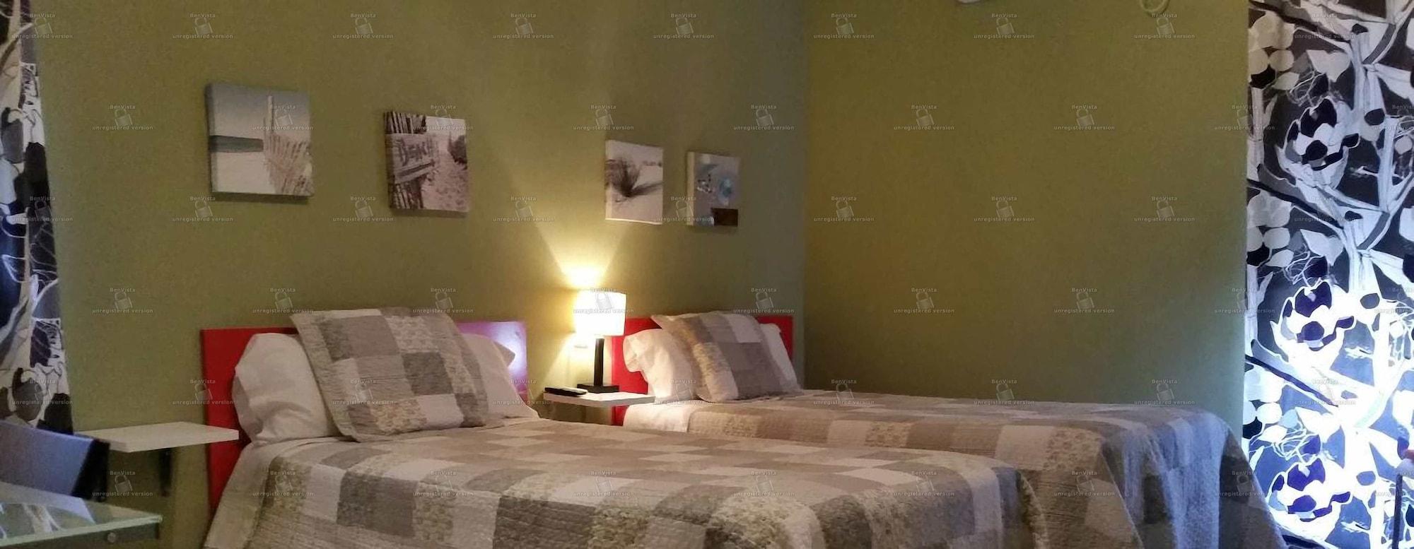 Hostal Aravaca Garden Мадрид Екстер'єр фото