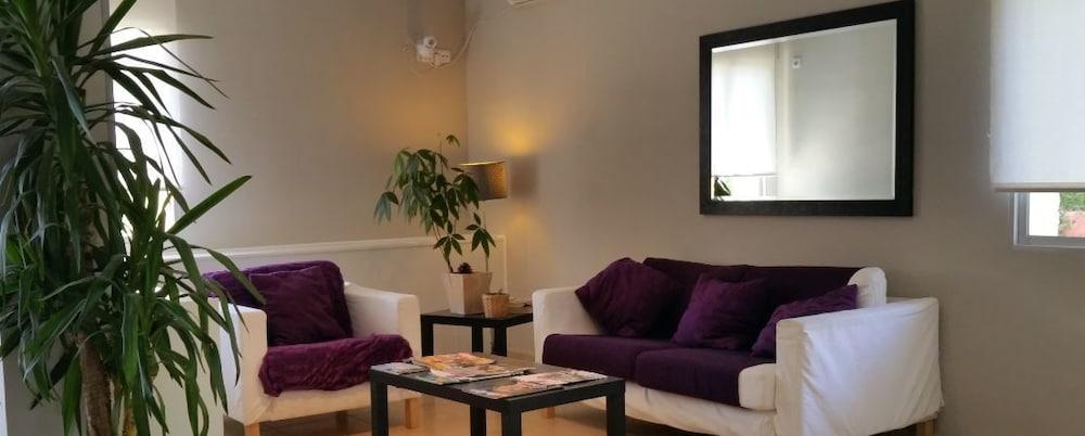 Hostal Aravaca Garden Мадрид Екстер'єр фото