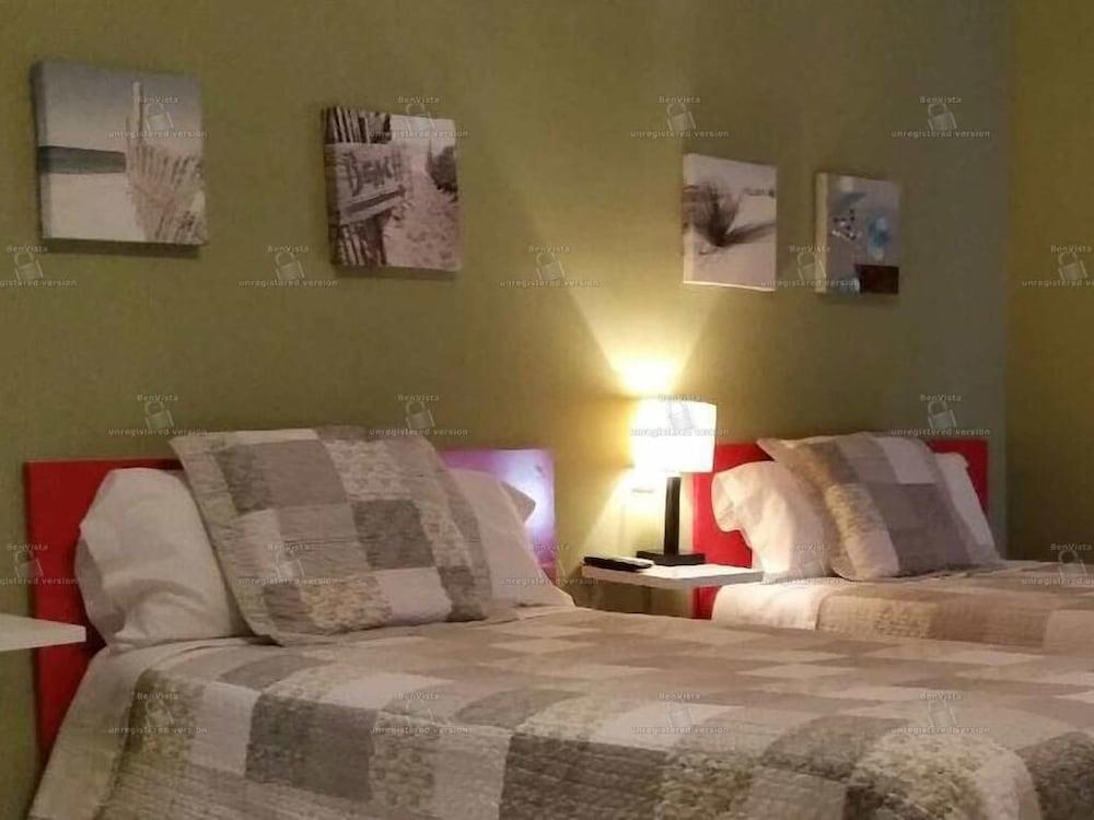 Hostal Aravaca Garden Мадрид Екстер'єр фото