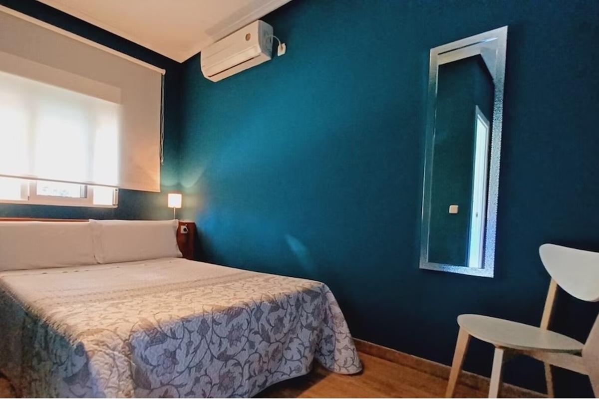 Hostal Aravaca Garden Мадрид Екстер'єр фото