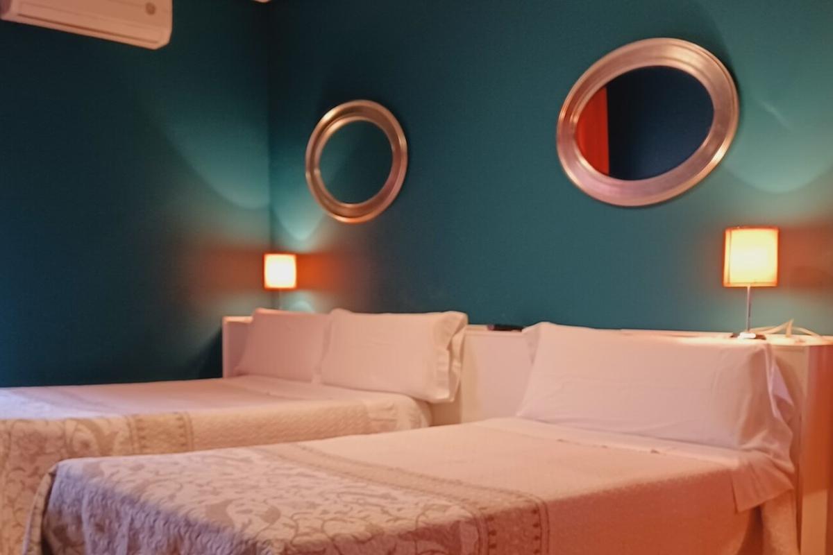 Hostal Aravaca Garden Мадрид Екстер'єр фото