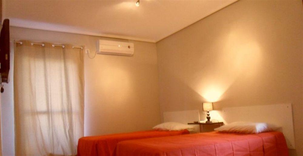 Hostal Aravaca Garden Мадрид Екстер'єр фото